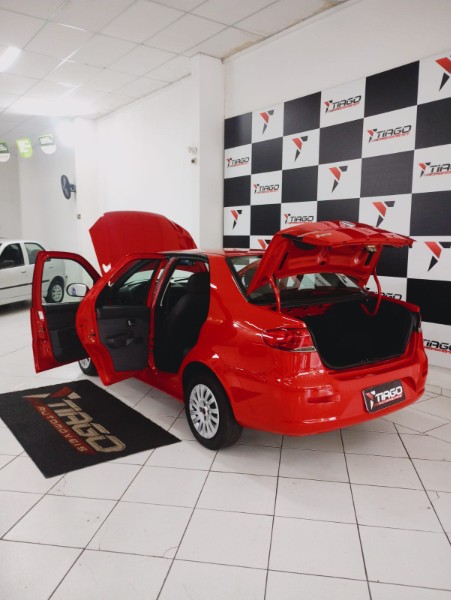 FIAT SIENA 1.0 FIRE 8V 2015/2015 TIAGO AUTOMÓVEIS VENÂNCIO AIRES / Carros no Vale