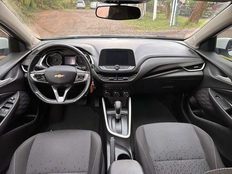 CHEVROLET ONIX 1.0 TURBO /2020 MENEGHINI VEÍCULOS ARROIO DO MEIO / Carros no Vale