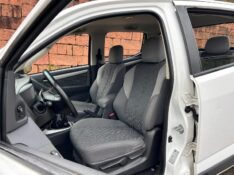 CHEVROLET S10 LT 4X2 CABINE DUPLA 2.5 ECOTEC 2015/2015 LS MULTIMARCAS VENÂNCIO AIRES / Carros no Vale
