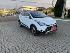 HYUNDAI HB20X 1.6 16V STYLE FLEX 4P AUTOMÁTICO 2017/2017 ELY AUTOMÓVEIS LAJEADO / Carros no Vale