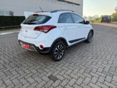 HYUNDAI HB20X 1.6 16V STYLE FLEX 4P AUTOMÁTICO 2017/2017 ELY AUTOMÓVEIS LAJEADO / Carros no Vale