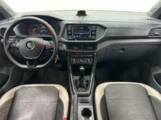VOLKSWAGEN T-CROSS 1.0 200 TSI 2019/2020 MAIS FÁCIL VEÍCULOS SANTA CRUZ DO SUL / Carros no Vale