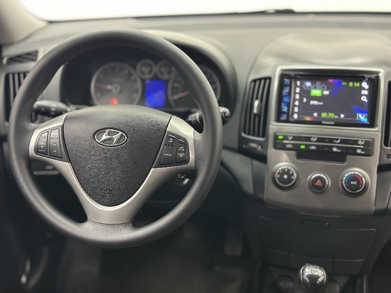 HYUNDAI I30 2.0 16V 145CV 2012 2011/2012 MAIS FÁCIL VEÍCULOS SANTA CRUZ DO SUL / Carros no Vale