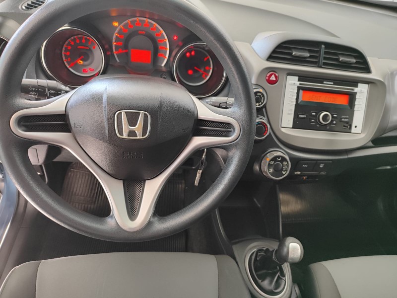 HONDA FIT 1.5 TWIST 16V FLEX 4P MANUAL /2013 BELAVENDA AUTOMÓVEIS ARROIO DO MEIO / Carros no Vale