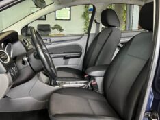 FORD FOCUS SEDAN 1.6 GLX 2013/2013 JOÃO CARROS MULTIMARCAS GUAPORÉ / Carros no Vale