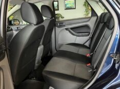 FORD FOCUS SEDAN 1.6 GLX 2013/2013 JOÃO CARROS MULTIMARCAS GUAPORÉ / Carros no Vale