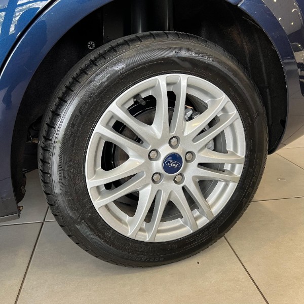 FORD FOCUS SEDAN 1.6 GLX 2013/2013 JOÃO CARROS MULTIMARCAS GUAPORÉ / Carros no Vale