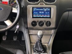 FORD FOCUS SEDAN 1.6 GLX 2013/2013 JOÃO CARROS MULTIMARCAS GUAPORÉ / Carros no Vale