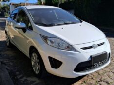 FORD FIESTA 1.6 SE 16V 2013/2013 STOPCAR MULTIMARCAS ESTRELA / Carros no Vale