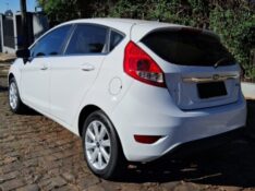 FORD FIESTA 1.6 SE 16V 2013/2013 STOPCAR MULTIMARCAS ESTRELA / Carros no Vale