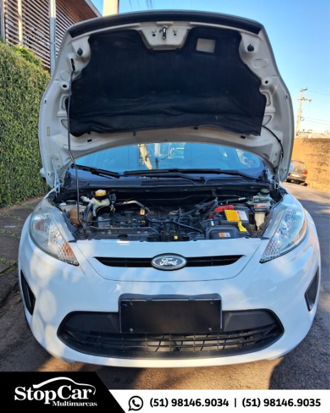 FORD FIESTA 1.6 SE 16V 2013/2013 STOPCAR MULTIMARCAS ESTRELA / Carros no Vale