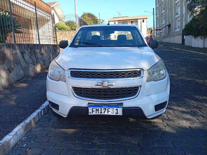CHEVROLET S10 2.4 2014/2014 ALTERNATIVA VEÍCULOS LAJEADO / Carros no Vale