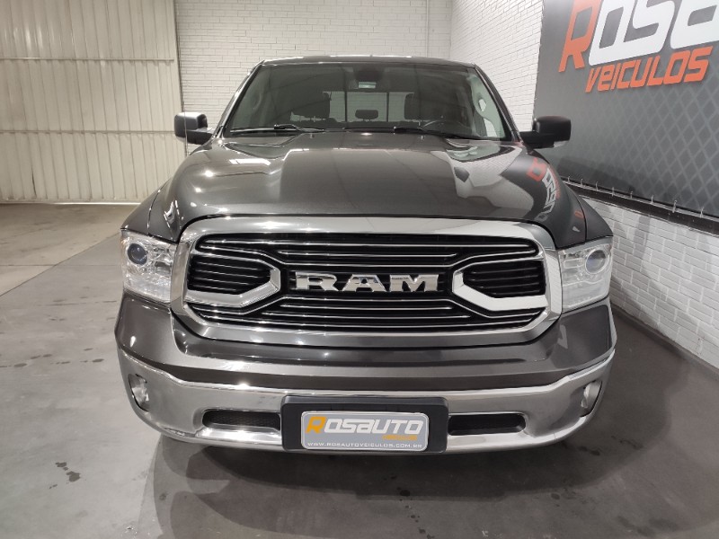 DODGE RAM 5.7 1500 LARAMIE 4X4 V8 2023/2023 ROSAUTO VEÍCULOS VENÂNCIO AIRES / Carros no Vale