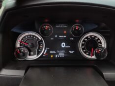 DODGE RAM 5.7 1500 LARAMIE 4X4 V8 2023/2023 ROSAUTO VEÍCULOS VENÂNCIO AIRES / Carros no Vale