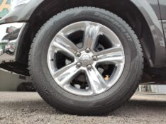 DODGE RAM 5.7 1500 LARAMIE 4X4 V8 2023/2023 ROSAUTO VEÍCULOS VENÂNCIO AIRES / Carros no Vale