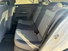 VOLKSWAGEN GOL TREND 1.0 /2011 RT 811 VEÍCULOS ARROIO DO MEIO / Carros no Vale