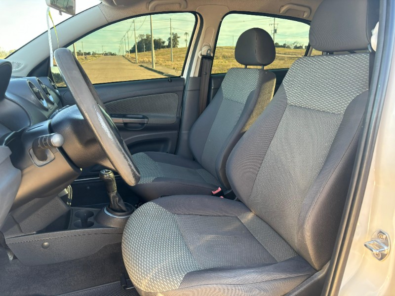 VOLKSWAGEN GOL TREND 1.0 /2011 RT 811 VEÍCULOS ARROIO DO MEIO / Carros no Vale