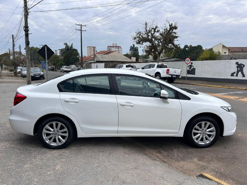 HONDA CIVIC SEDAN LXR 2.0 FLEXONE 16V AUT. 4P 2014/2014 LS MULTIMARCAS VENÂNCIO AIRES / Carros no Vale