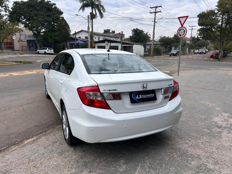 HONDA CIVIC SEDAN LXR 2.0 FLEXONE 16V AUT. 4P 2014/2014 LS MULTIMARCAS VENÂNCIO AIRES / Carros no Vale