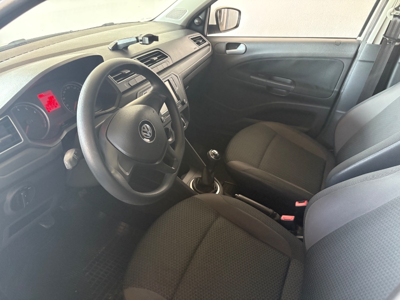 VOLKSWAGEN VOYAGE 1.0 12V MPI TOTALFLEX TRENDLINE 4P MANUAL 2017/2018 RICARDINHO AUTOMÓVEIS MONTENEGRO / Carros no Vale