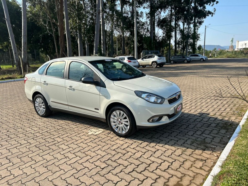 FIAT GRAND SIENA ESSENCE 1.6 16V 2015 - 2015