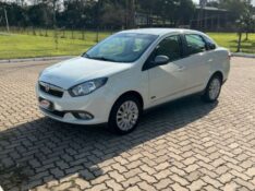 FIAT GRAND SIENA ESSENCE 1.6 16V 2015 /2015 NEURI VEÍCULOS LAJEADO / Carros no Vale
