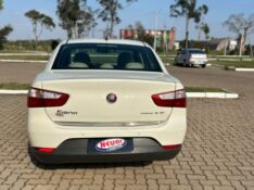 FIAT GRAND SIENA ESSENCE 1.6 16V 2015 /2015 NEURI VEÍCULOS LAJEADO / Carros no Vale