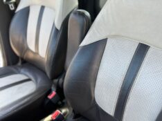 FIAT GRAND SIENA ESSENCE 1.6 16V 2015 /2015 NEURI VEÍCULOS LAJEADO / Carros no Vale