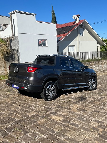FIAT TORO 2.0 16V TURBO DIESEL VOLCANO 4WD AUTOMÁTICO 2022/2022 BOSCO AUTOMÓVEIS GUAPORÉ / Carros no Vale