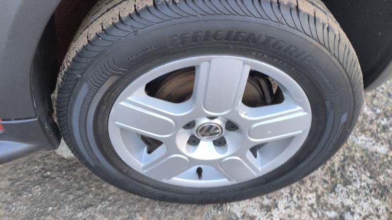 VOLKSWAGEN CROSSFOX 1.6 8V FLEX 2007/2007 ADRIANO VEÍCULOS CRUZEIRO DO SUL / Carros no Vale