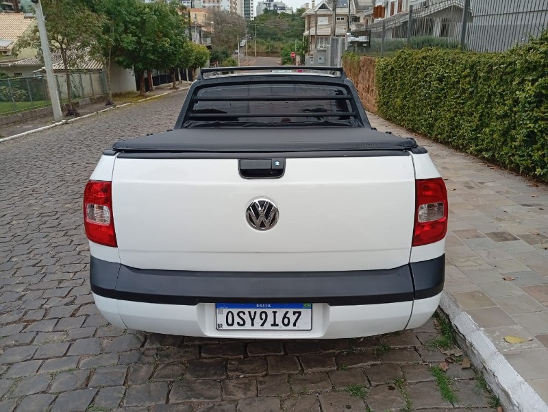 VOLKSWAGEN SAVEIRO 1.6 CE 2013/2014 ALTERNATIVA VEÍCULOS LAJEADO / Carros no Vale