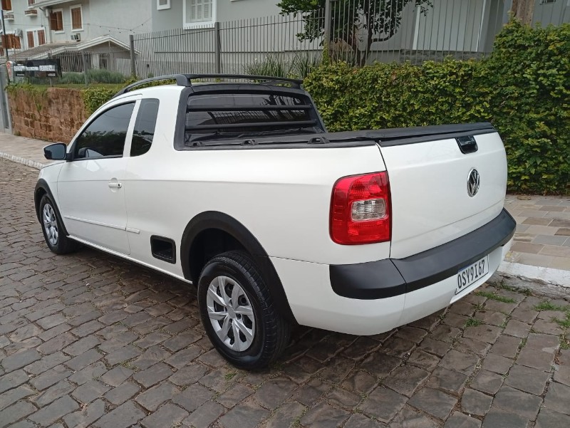 VOLKSWAGEN SAVEIRO 1.6 CE 2013/2014 ALTERNATIVA VEÍCULOS LAJEADO / Carros no Vale