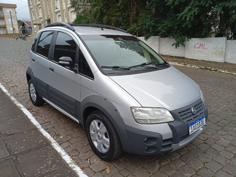 FIAT IDEA ADVENTURE 1.8 2008/2008 ALTERNATIVA VEÍCULOS LAJEADO / Carros no Vale