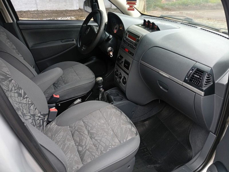 FIAT IDEA ADVENTURE 1.8 2008/2008 ALTERNATIVA VEÍCULOS LAJEADO / Carros no Vale