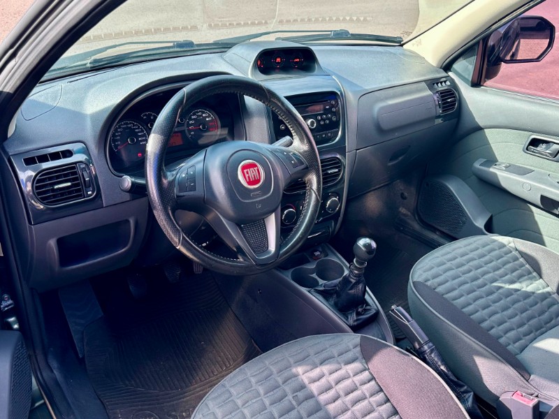 FIAT STRADA ADVENTURE CABINE DUPLA 1.8 16V 2014/2015 SÉTIMA VEÍCULOS GUAPORÉ / Carros no Vale