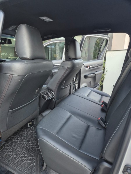 TOYOTA HILUX 2.8 SRX 4X4 16V 2019/2019 DE CONTO AUTOMÓVEIS SARANDI / Carros no Vale