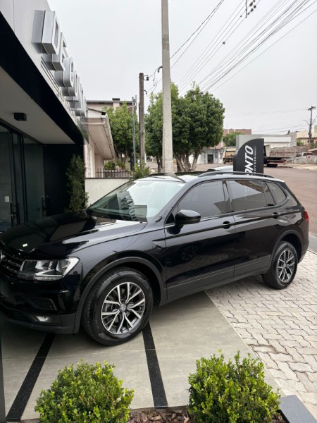 VOLKSWAGEN TIGUAN 1.4 ALLSPACE COMFORT 250 TSI 2019/2020 DE CONTO AUTOMÓVEIS SARANDI / Carros no Vale