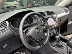 VOLKSWAGEN TIGUAN 1.4 ALLSPACE COMFORT 250 TSI 2019/2020 DE CONTO AUTOMÓVEIS SARANDI / Carros no Vale