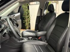 VOLKSWAGEN TIGUAN 1.4 ALLSPACE COMFORT 250 TSI 2019/2020 DE CONTO AUTOMÓVEIS SARANDI / Carros no Vale