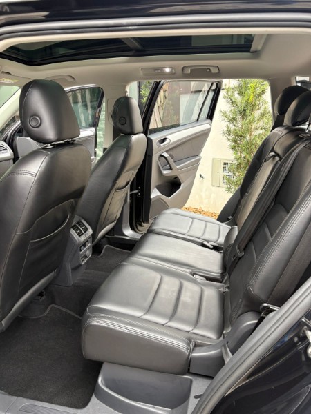 VOLKSWAGEN TIGUAN 1.4 ALLSPACE COMFORT 250 TSI 2019/2020 DE CONTO AUTOMÓVEIS SARANDI / Carros no Vale