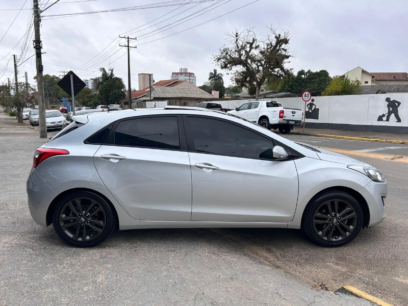 HYUNDAI I30 1.8 16V AUT 2016/2016 LS MULTIMARCAS VENÂNCIO AIRES / Carros no Vale