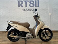 HONDA MOTOS BIZ 125 /2018 RT 811 VEÍCULOS ARROIO DO MEIO / Carros no Vale