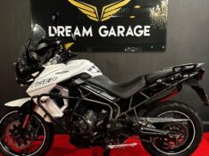 TRIUMPH TIGER 800 XRX /2019 EXCLUSIVO VEÍCULOS SANTA CRUZ DO SUL / Carros no Vale