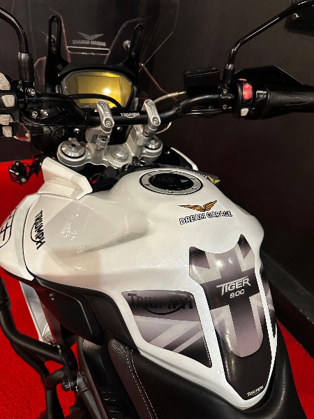 TRIUMPH TIGER 800 XRX /2019 EXCLUSIVO VEÍCULOS SANTA CRUZ DO SUL / Carros no Vale