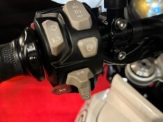 TRIUMPH TIGER 800 XRX /2019 EXCLUSIVO VEÍCULOS SANTA CRUZ DO SUL / Carros no Vale