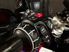 BMW MOTOS F 800 GS ADVENTURE /2021 EXCLUSIVO VEÍCULOS SANTA CRUZ DO SUL / Carros no Vale