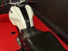 DUCATI MONSTER 796 /2013 EXCLUSIVO VEÍCULOS SANTA CRUZ DO SUL / Carros no Vale