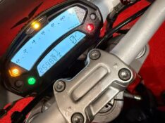DUCATI MONSTER 796 /2013 EXCLUSIVO VEÍCULOS SANTA CRUZ DO SUL / Carros no Vale