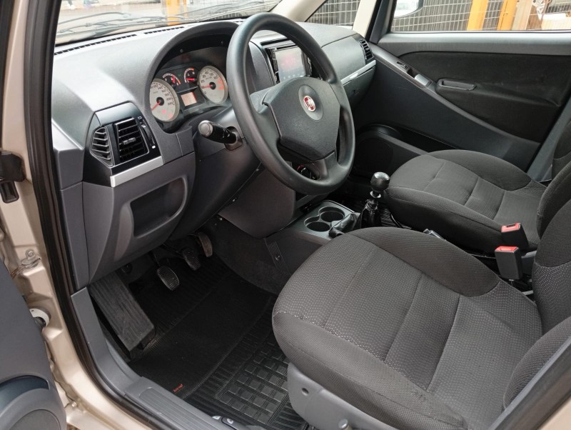 FIAT IDEA ELX 1.4 2009/2010 ALTERNATIVA VEÍCULOS LAJEADO / Carros no Vale