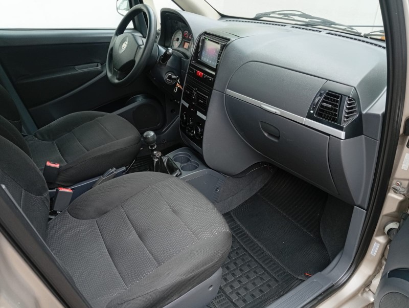 FIAT IDEA ELX 1.4 2009/2010 ALTERNATIVA VEÍCULOS LAJEADO / Carros no Vale